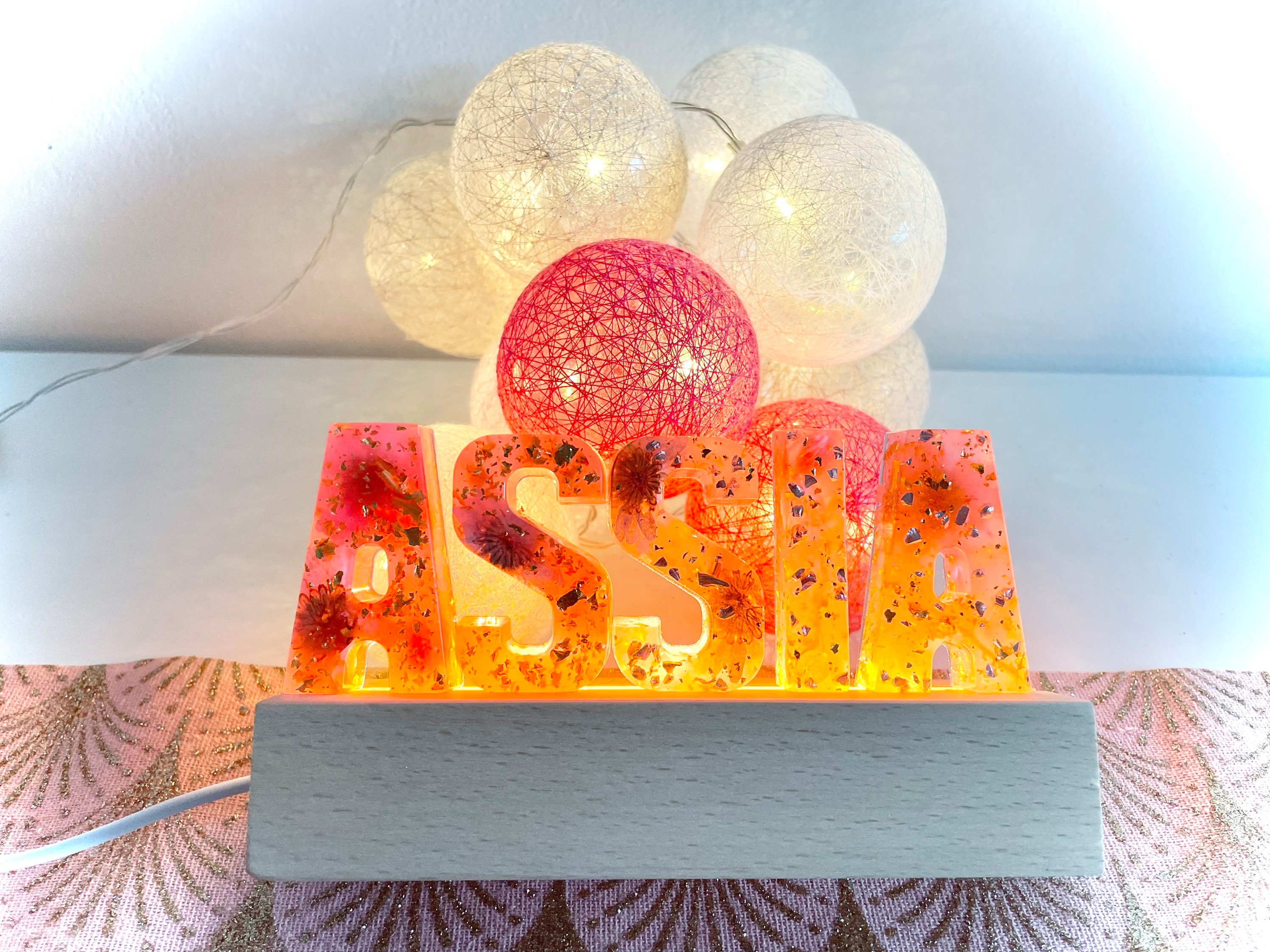 Veilleuse Prénom Fluorescente sur Base Lumineuse