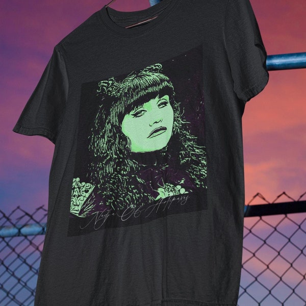 What We Do In The Shadows - Nadja Of Antipaxos Parody T-Shirt - WWDITS Shirt