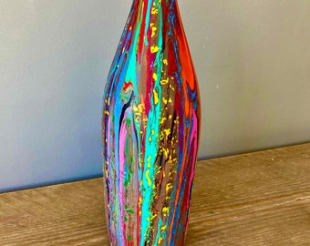 Drip painted sculpture, contemporary sculpture, drip paint bottle, modern street art, pop art, street art, abstract expressionist sculpture