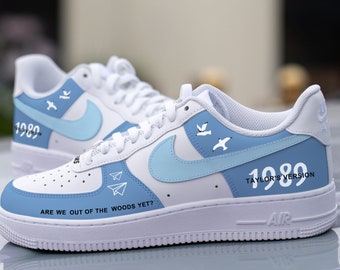 Aangepaste 1989 Taylor's Nike Air Force 1, handbeschilderde 1989 Taylor's aangepaste Nike AF1 sneakers, de Nike Air Force 1 AF1s fans cadeau aanpassen