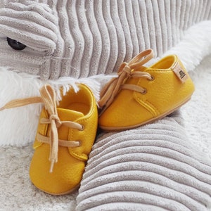 Soft Leather Baby Shoes from 0 to 18 months, newborn, child's first steps, girl and boy, baptism, birth gift, slipper image 9