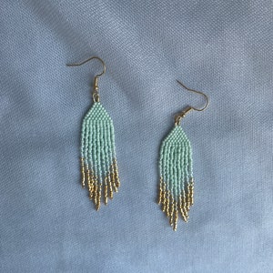 Small Mint Green & 24K Gold Ombré Fringe Beaded Earrings - Etsy