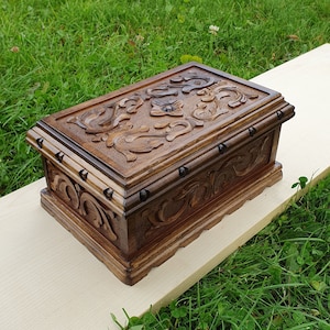 Wooden Puzzle Box, Secret Lock Box, Walnut Jewelry Box, Vintage Jewelry Box, Puzzle Box for Adults,Jewelry Box, Customized Wood Box with Key