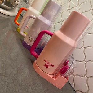 Support de séchage et de stockage dans un gobelet Stanley imprimé en 3D pour des tailles de tasse de 30 oz et 40 oz ! garde le couvercle, la paille et la tasse organisés !