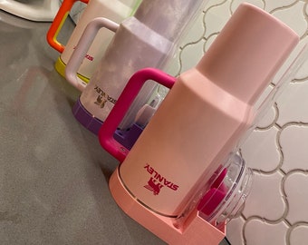 Stanley tumbler dry & store rack 3D printed for 30oz and 40oz cup sizes! keeps lid straw and cup organized!