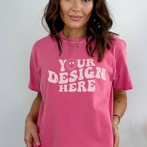 Comfort Colors CrunchBerry Mockup, C1717 Tshirt Mockup, Model Mockup, Pink Shirt Mockup, CrunchBerry Comfort Colors Unisex Tee Mockup
