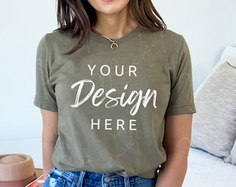 Bella Canvas 3001 ヘザー オリーブ モックアップ、T シャツ モックアップ、Bella シャツ モックアップ、モデル モックアップ、レディース T シャツ モックアップ、3001 ヘザー オリーブ モックアップ