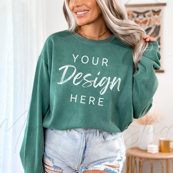 Comfort Colors 1566 Light Green Mockup, Comfort Colors Sweatshirt Mockup, Light Green Crewneck