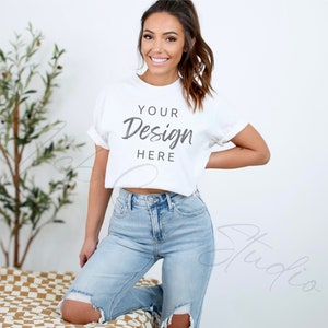 White Comfort Colors C1717 White TShirt Mockup, White Shirt Mockup, Model Mockup for C1717, Stylish Tshirt Mockup