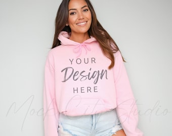Gildan 18500 lichtroze mockup met capuchon, Gildan-mockup met capuchon lichtroze mockup met capuchon