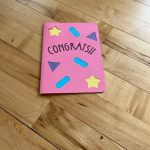 Félicitations Carte découpée Fichier découpé SVG / Téléchargement numérique uniquement / Modèle de carte papier / Modèle de carte découpée / Modèle de carte pour Le fichier de carte Cricut / Félicitations