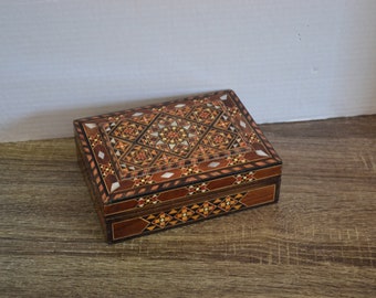 Vintage Inlay Wooden Hinged Box