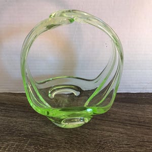 Art Deco Uranglas-Korb