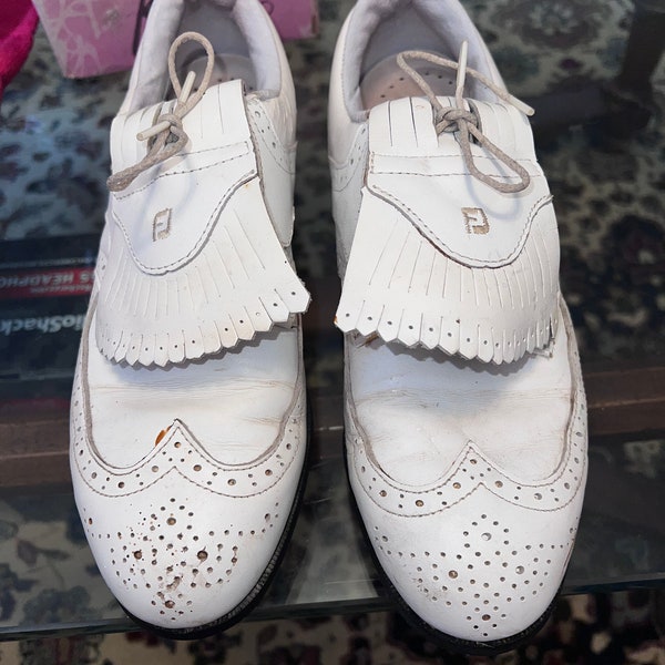 Vintage White Leather Women’s Golf Shoes 8 1/2