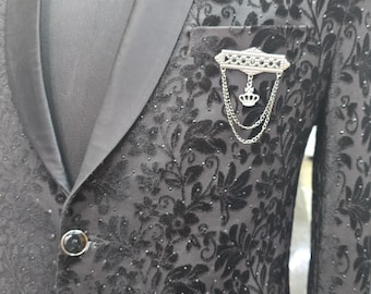 Royal Groom Brooch Chain – Vintage Geometric Silver Lapel Pin Accessory