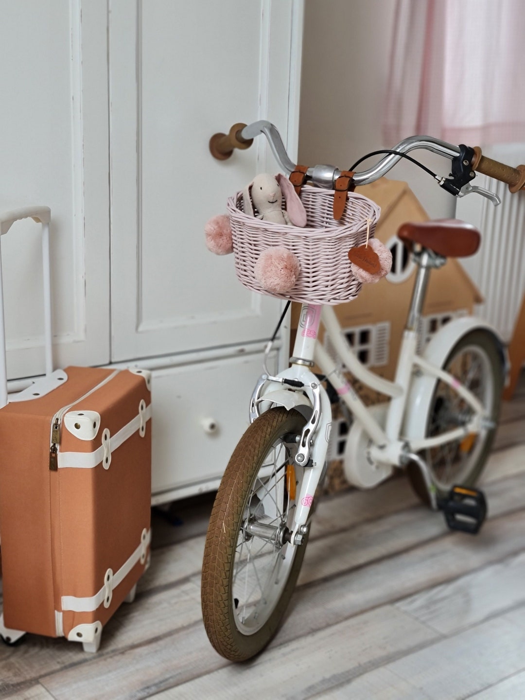 Panier de vélo LittleDreamsShopPL Osier pour enfants en rose - France Panier de vélo LittleDreamsShopPL Osier pour enfants en rose - France