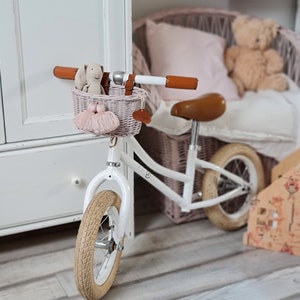 LittleDreamsShopPL Wicker bike basket mini for kids in dusty pink with leather straps and fringes zdjęcie 5