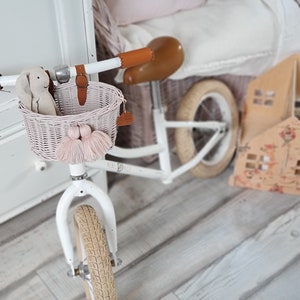 LittleDreamsShopPL Wicker bike basket mini for kids in dusty pink with leather straps and fringes zdjęcie 2