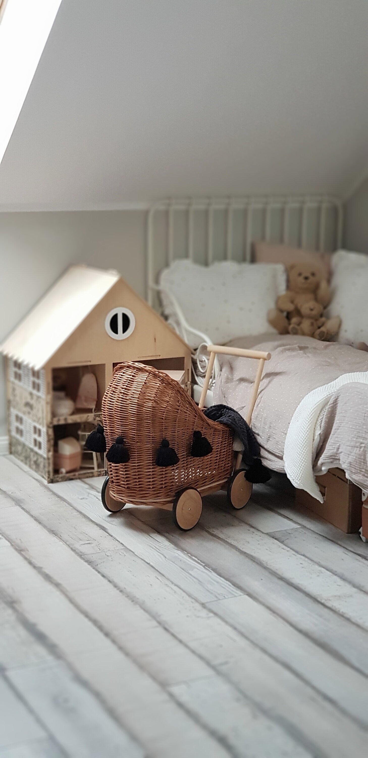 LittleDreamsShopPL Wicker & wood doll's pram in natural + bedding and fringes
