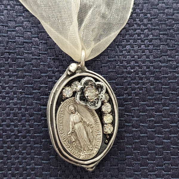 Mosaic Pendant ~ Miraculous Medal w/faux diamond embellishments