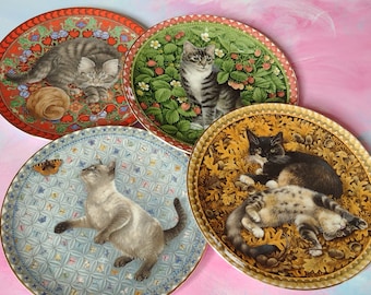 4 Kitten Wall Plates; Vintage Collectible Display Plates; Gift for Cat Lovers