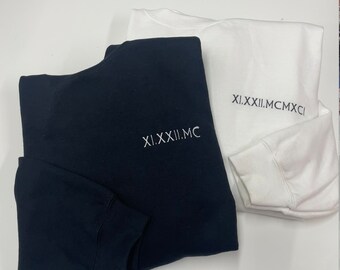 Sudadera con capucha con número romano bordado personalizado * Regalo para parejas * Fecha personalizada y sudadera con capucha inicial * Regalos para parejas personalizados * Regalo de aniversario