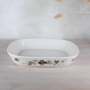 Royal Doulton Baking and Serving Tray | Leaf Design Retro Vintage Baking Tray | Collectable Serving Ware | Vintage Kitchenware