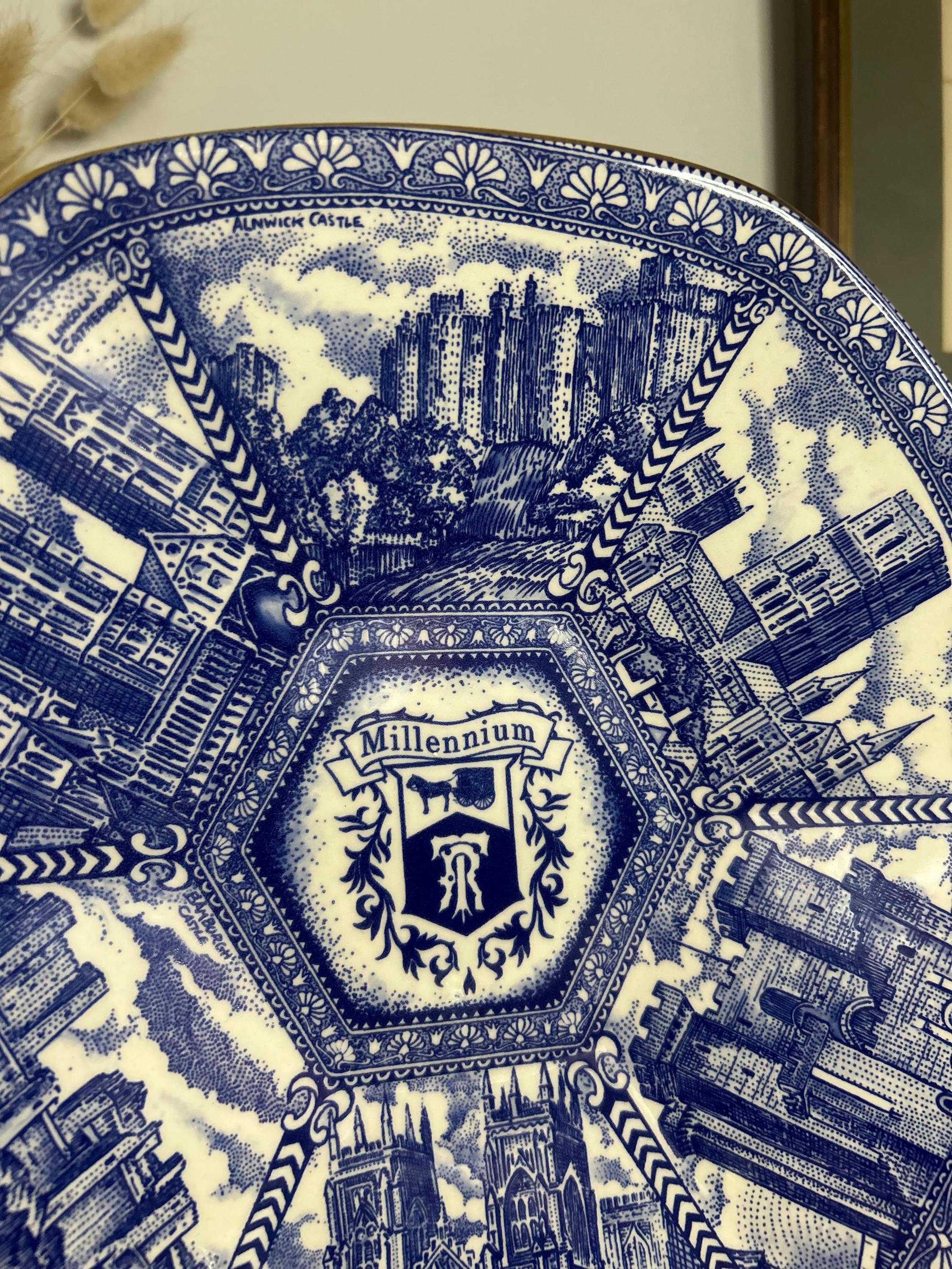 Ringtons Millennium Plate 記念プレート Ringtons Blue & White 2000 Millennium Plate | Hexagonal Vintage