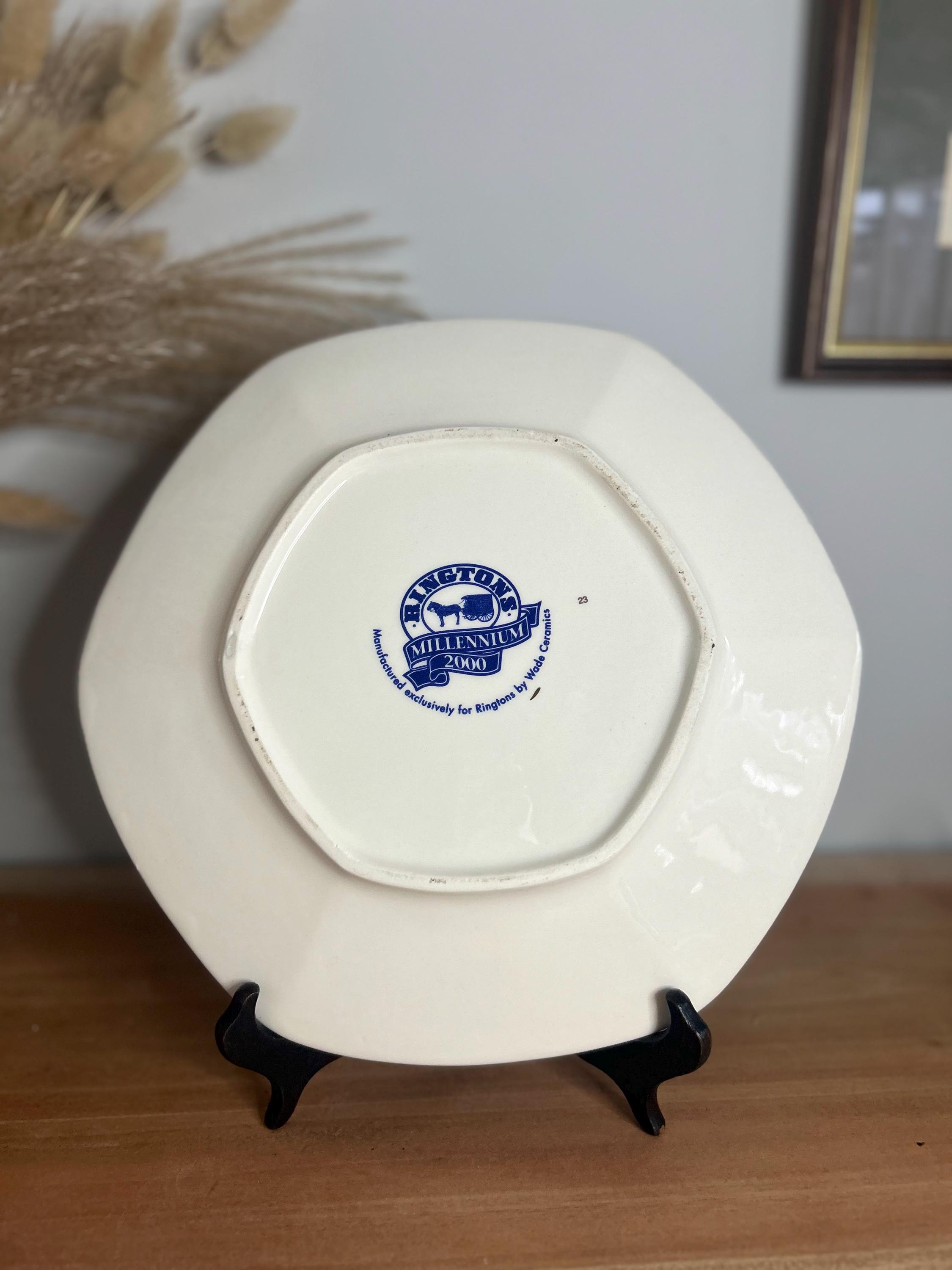 Ringtons Millennium Plate 記念プレート Ringtons Blue & White 2000 Millennium Plate | Hexagonal Vintage