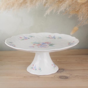 Aynsley ‘Little Sweetheart’ White Pedestal Cake Stand | Ceramic Cake Plate Platter | Vintage China Servingware | Perfect Housewarming Gift