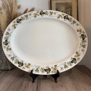 Royal Doulton Larchmont Large Serving Platter | Leaf Design Retro Vintage Large Plate | Collectable Serving Ware | Vintage Kitchenware