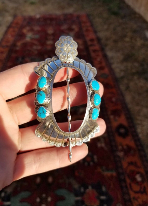 Brooch bun deals