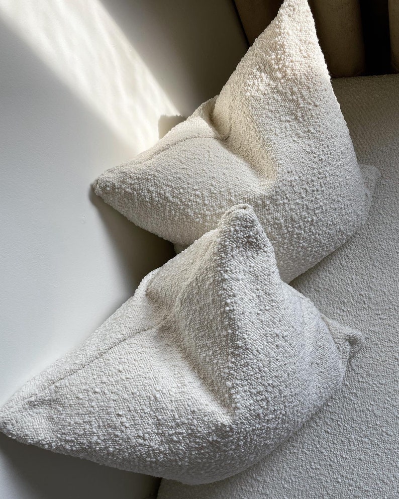 Couverture d'oreiller Bouclé, housse de coussin blanc ivoire, oreiller texturé de luxe, oreiller d'accent décoratif moderne du milieu du siècle image 5