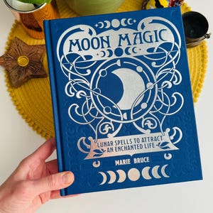 Moon Magic: Lunar Spells to Attract an Enchanted Life, Mystic Archives, Moon Lover Book, Lunatic, Lunar Cycle, Book of Shadows, Selenophile