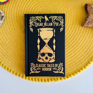 Edgar Allan Poe&#39;s Classic Tales of Horror, Poe Mini Book, Fall of the House of Usher, Halloween Decoration, Black Golden Book, Horror Gothic