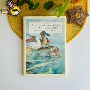 Alice&#39;s Adventures In Wonderland, Lewis Carroll, Watercolours Peter Weevers, illustrated Alice Book, Vintage Alice in Wonderland Book