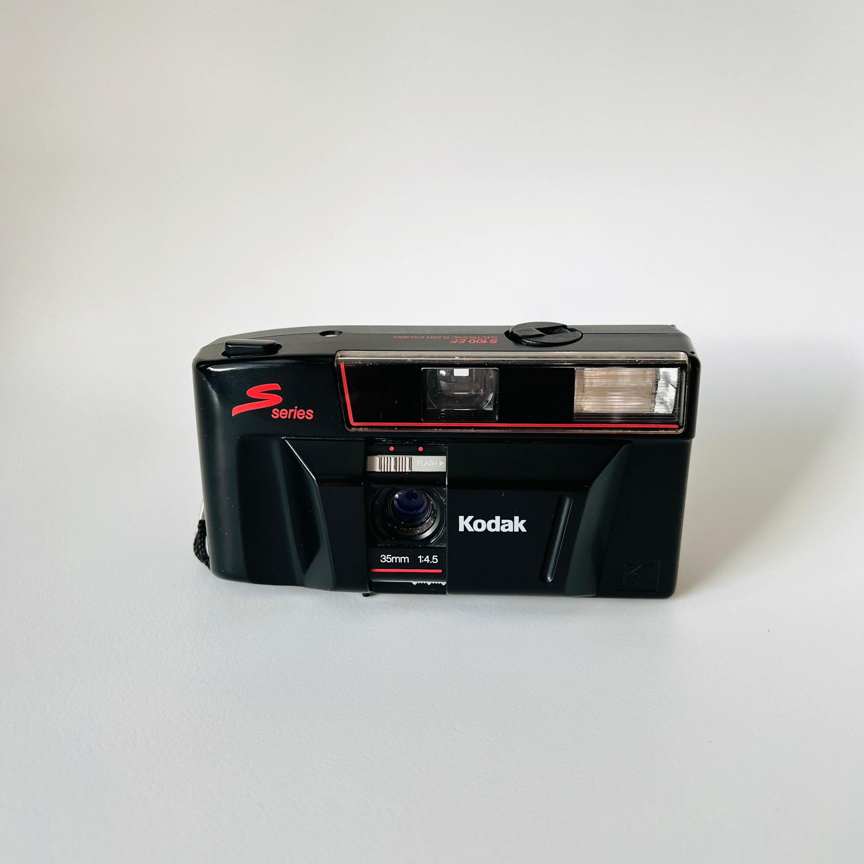 Appareil Photo Vintage Kodak S100 EF – Compact 35mm, Flash Intégré, étui Inclus (1987)