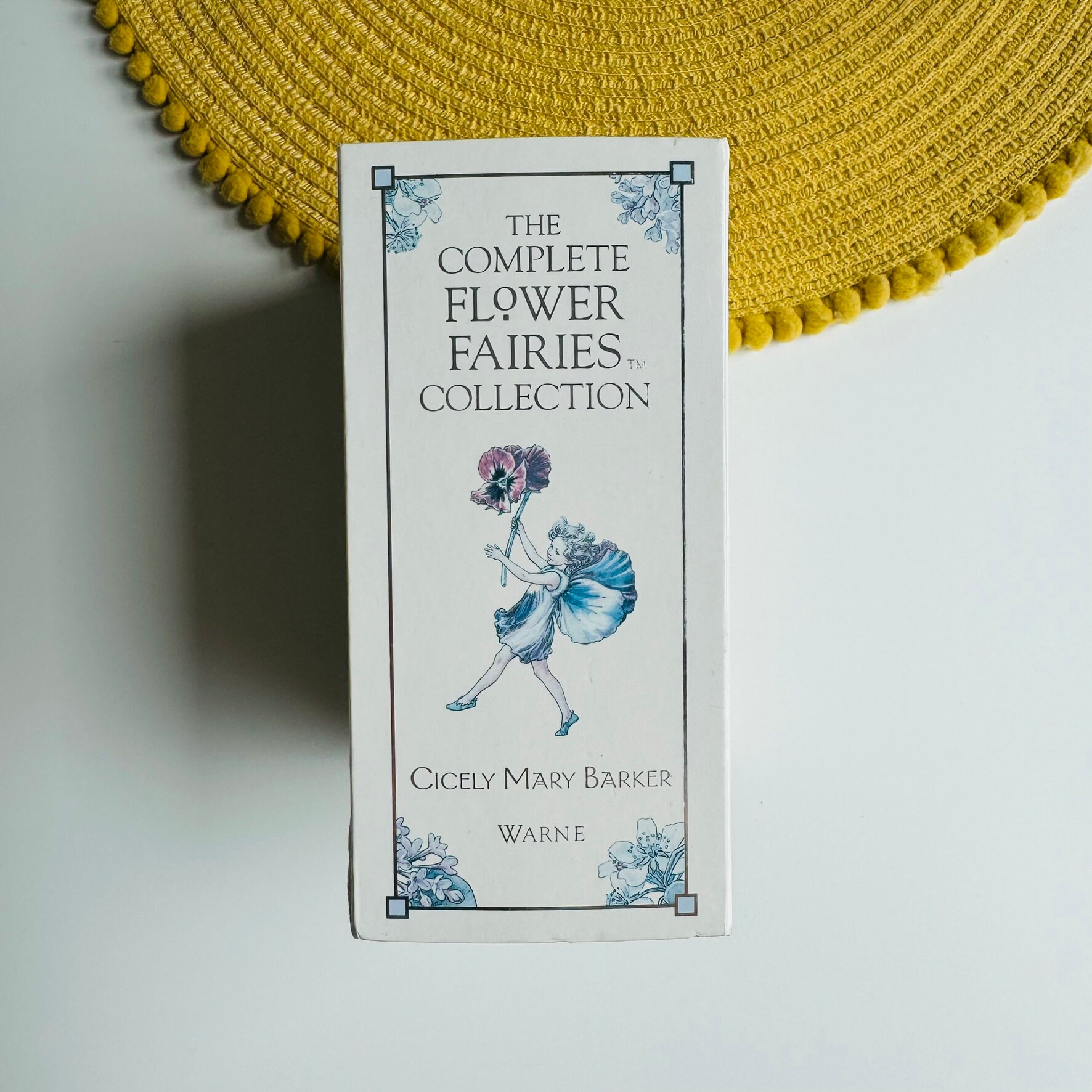 洋書 The Flower Fairies Complete Collection Complete Flower Fairies Collection Slipcase Containing Eight