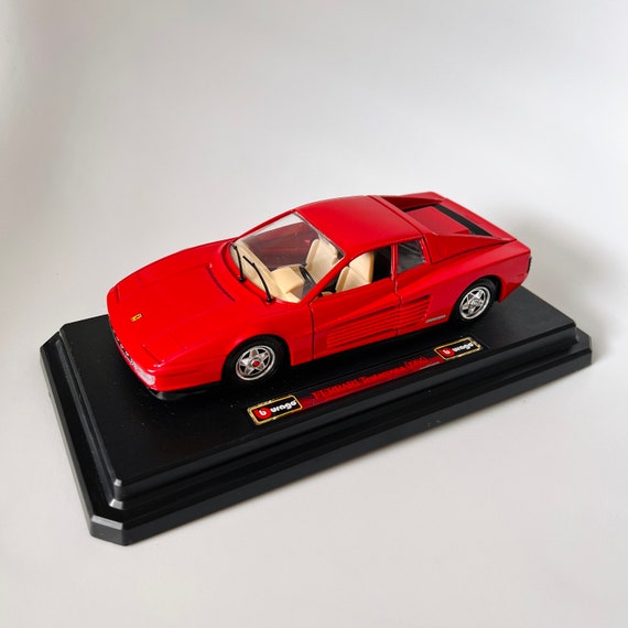 Bburago store testarossa 1984 Bburago store testarossa 1984