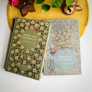 Sense and Sensibility & Pride And Prejudice Book, Jane Austen, Cranford Collection, Timeless Classics Display Decoration Book Elegant Deluxe