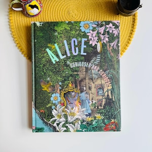 Alice Curiouser and Curiouser, V&A Edition, Special Rare, Alice&#39;s Adventures in Wonderland, Illustrated, Deluxe Gift, Collectable Rare Book