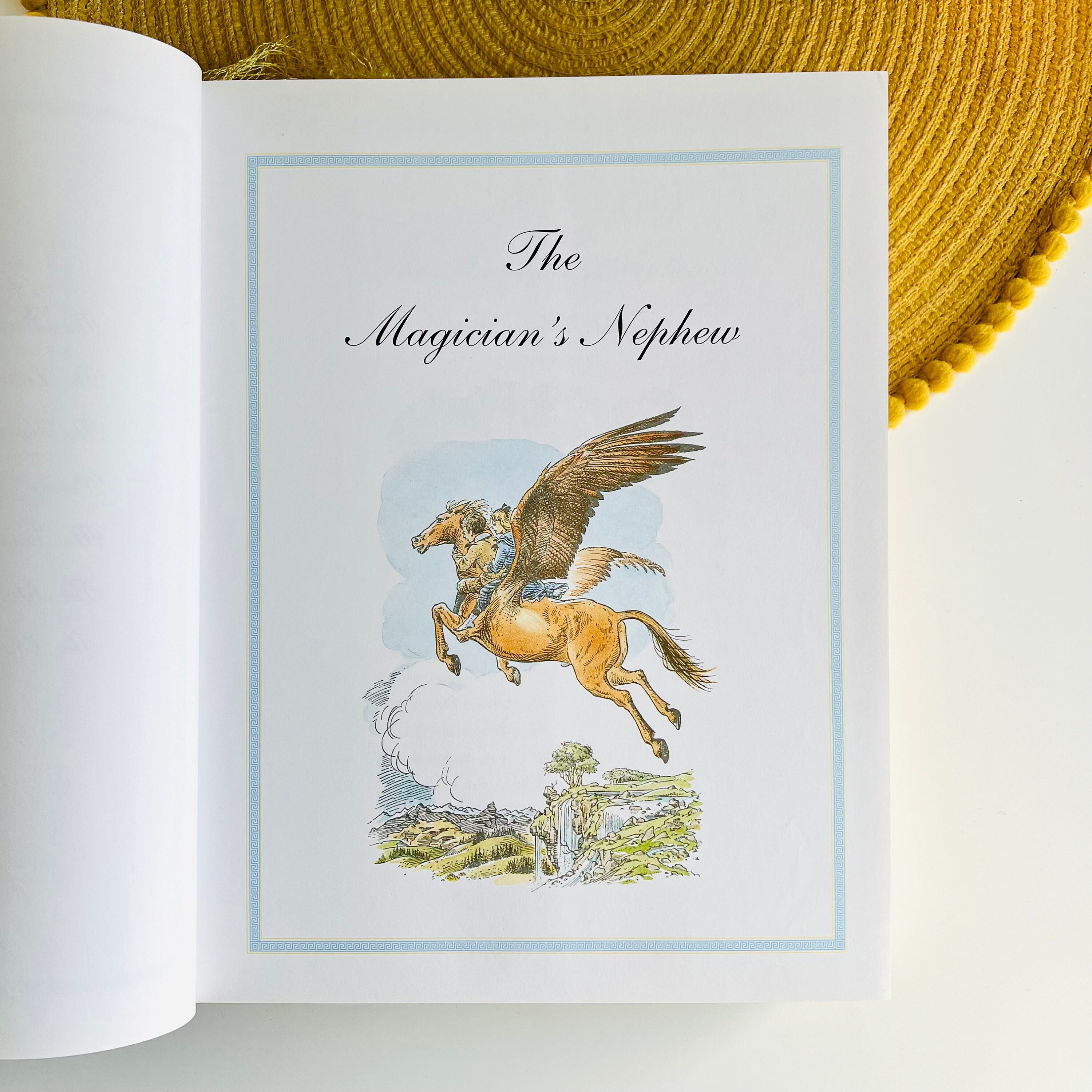 C・S・ルイス著『ナルニア国物語全集』、2000年発行の希少な大型