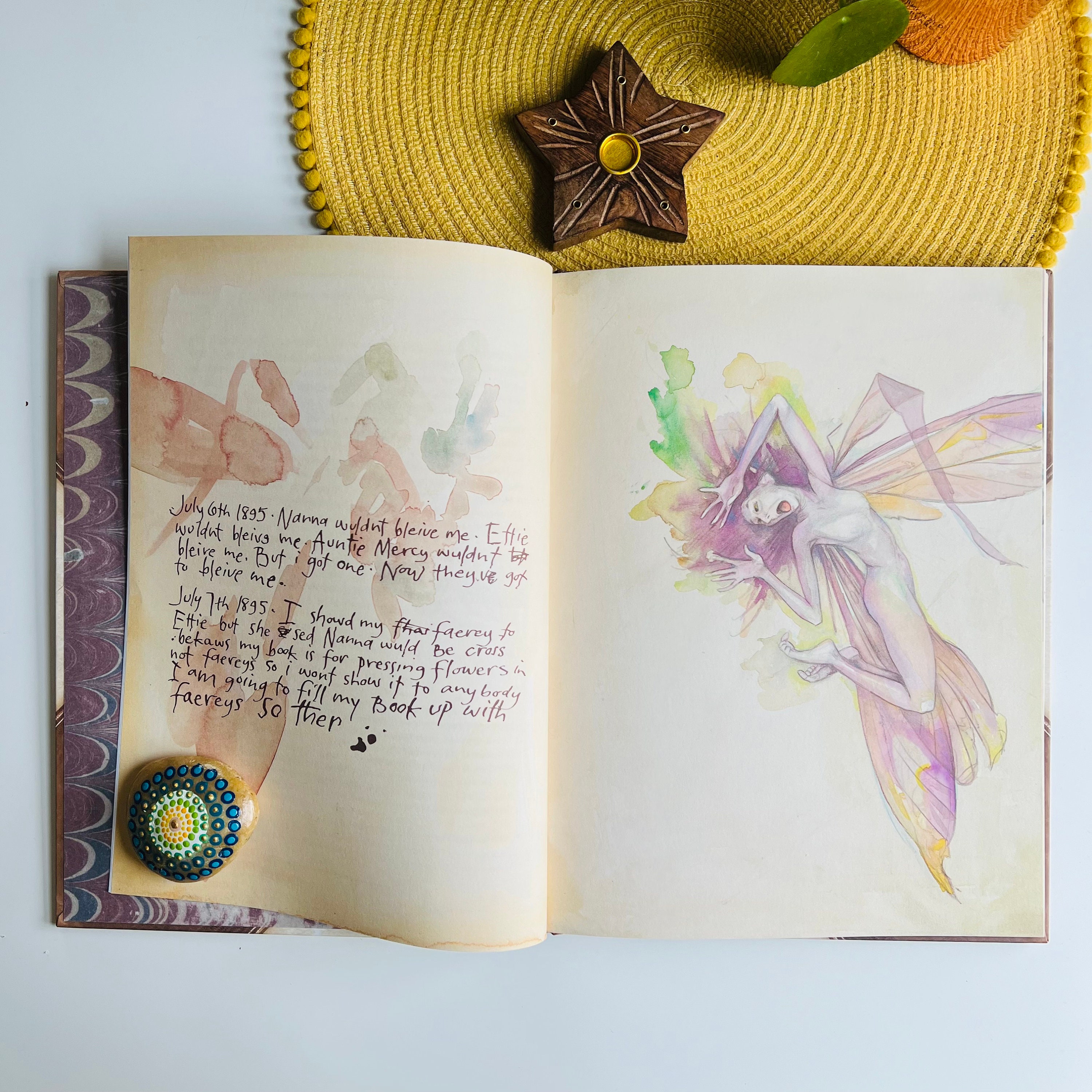 絵本 LADY COTTINGTON PRESSED FAIRYJOURNAL 81j5zTSGAIL._UF1000,1000_QL80_.jpg