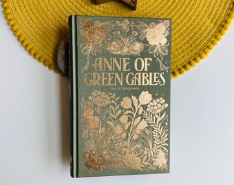 Anne of Green Gables Book by L. M. Montgomery, Luxe Deluxe Edition Hardback, Vintage Floral Design, Green Book, Tiktok Decor Bookish Gift