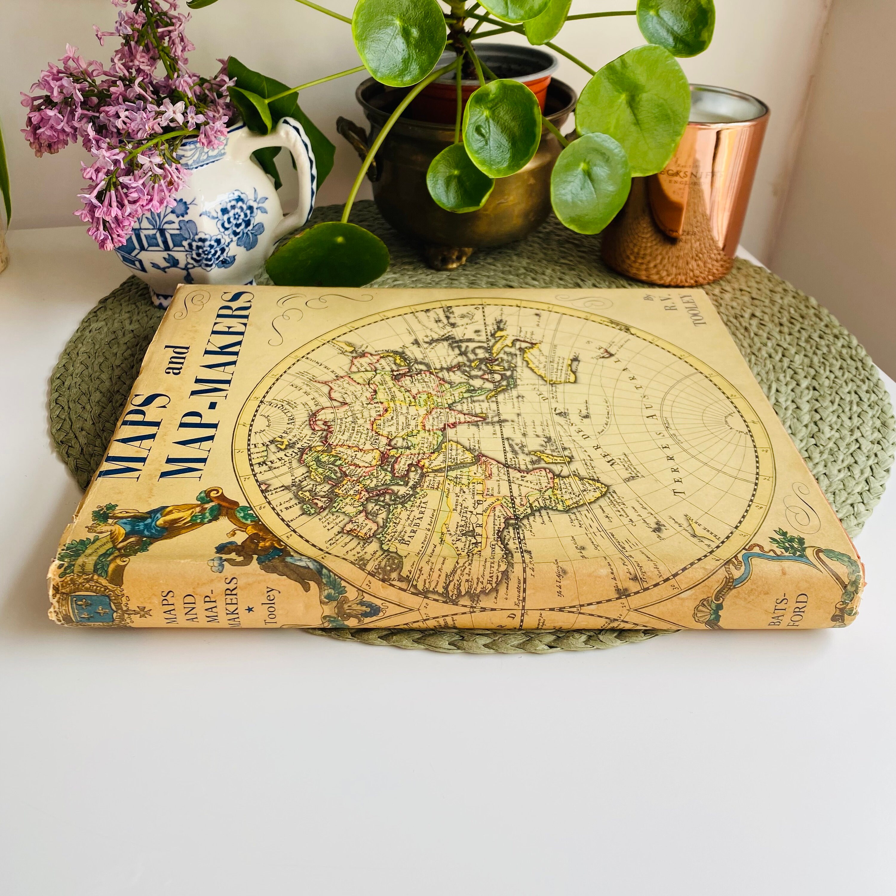 洋書 MAPS AND MAP- MAKERS RV TOOLEY Maps and Map-Makers by R. V. Tooley: (1949) | My Book Heaven