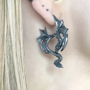 Dragon earrings, Black Dragon earrings,Jet black earrings, Gothic earrings, dragon jewelry, Unisex jewelry, earrings, large earrings