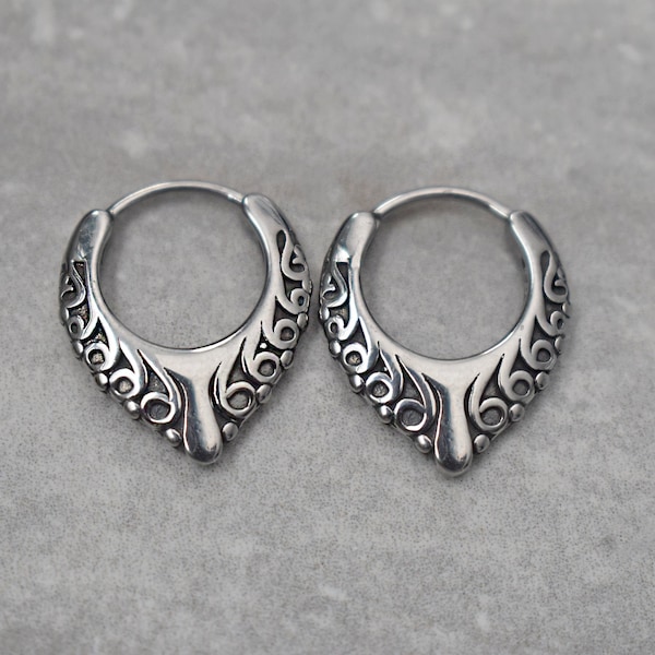 Hoop earrings, pointy Hoop earrings, Mens earrings, Mens hoops,  Gothic earrings, Gothic jewelry, Huggie hoops,Stainless steel hoops