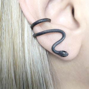 Ear cuff, Snake ear cuff, Cuff earring,  no piercing earring, Snake earring, snake ear cuff, Gothic earring, Gothic jewelry, black ear cuff