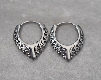 Hoop earrings, pointy Hoop earrings, Mens earrings, Mens hoops,  Gothic earrings, Gothic jewelry, Huggie hoops,Stainless steel hoops