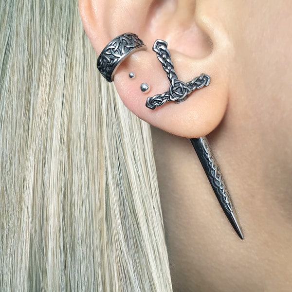 Boucles d'oreilles avant et arrière épée, boucles d'oreilles épée celtique, boucles d'oreilles veste d'oreille, boucles d'oreilles gothiques, boucle d'oreille edgy, boucles d'oreilles poignard, boucles d'oreilles celtiques